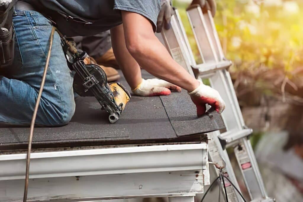 Flat Roof Repair by Professional Roofers Toronto